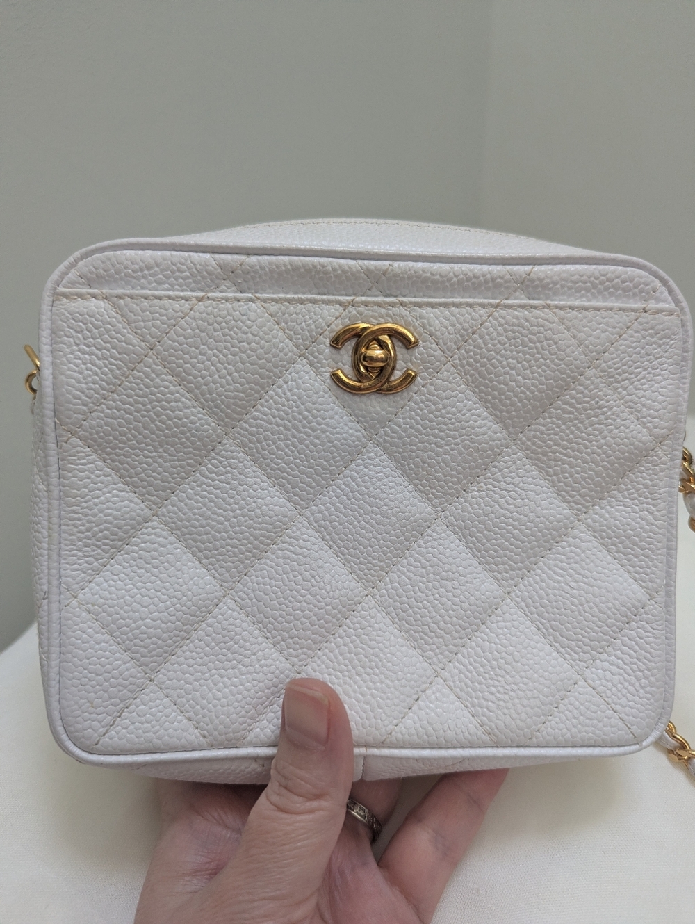 Chanel White Quilted Caviar Leather Crossbody Bag